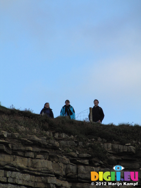 SX25491 Jenni, Libby and Matt on top of clifs